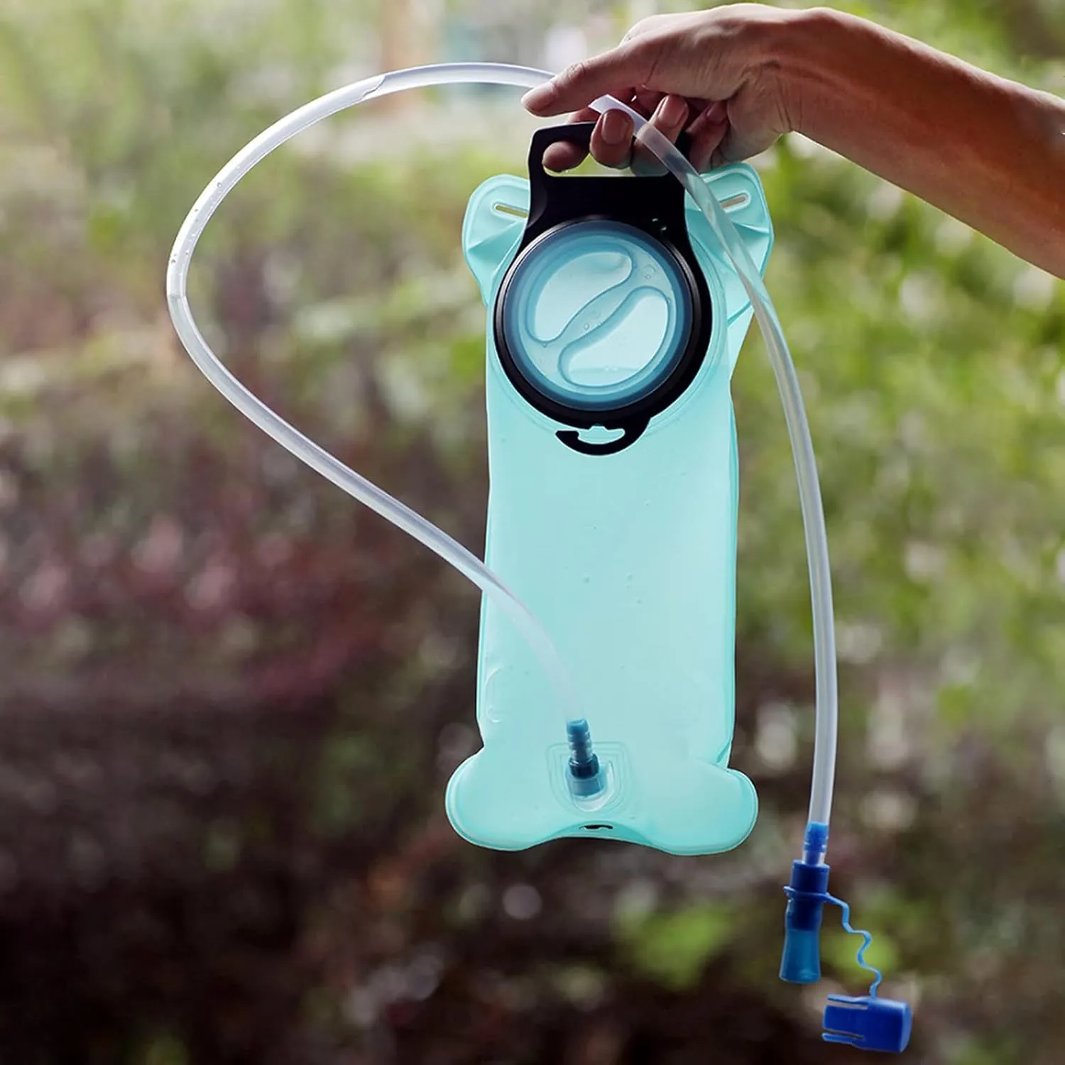 2L Leak Proof 2 Liter Water Tank Without Bpa Water Storage Airbag with Insulating Tube Alternative to Hydration Backpack for Outdoor Camping
