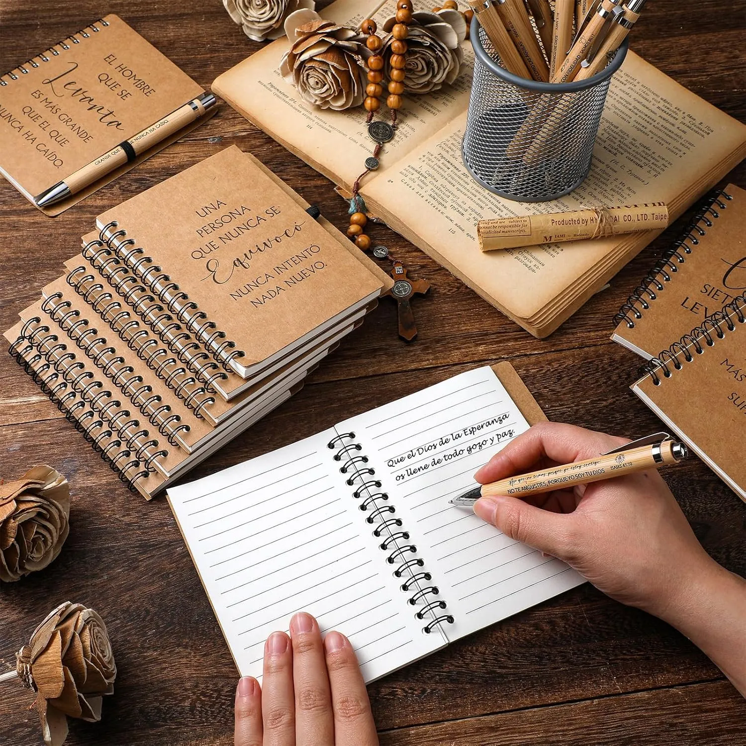 40 Pcs Spanish Christian Gift 20 Spiral Religious Notebook 20 Bible Pen Christian Prayer Journal Ballpoint Pen for End of Year Graduation Fathers Day Church Gift(Inspirational,Classic)