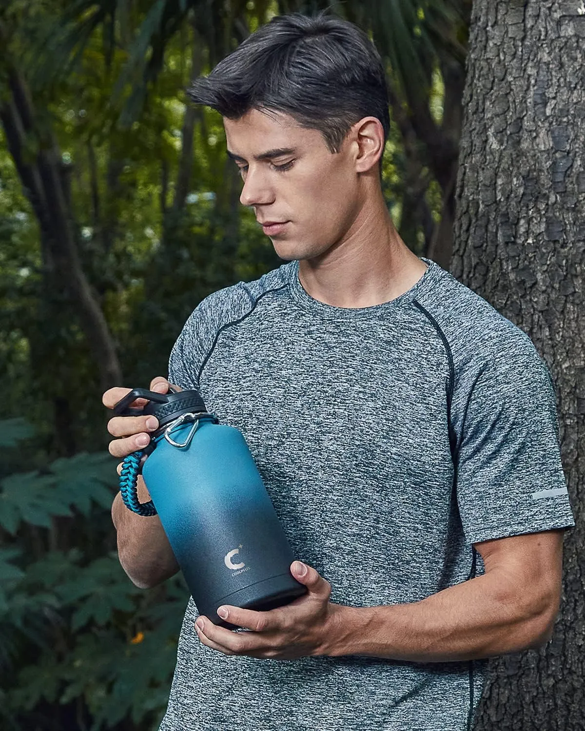 Coolplus Insulated Water Bottle 64 oz, Triple Wall Vacuum Stainless Steel (Cold for 48 Hrs), Leak Proof & BPA-Free, Half Gallon Water Flask Jug with Paracord Handle & 3 Lids, Blue Black