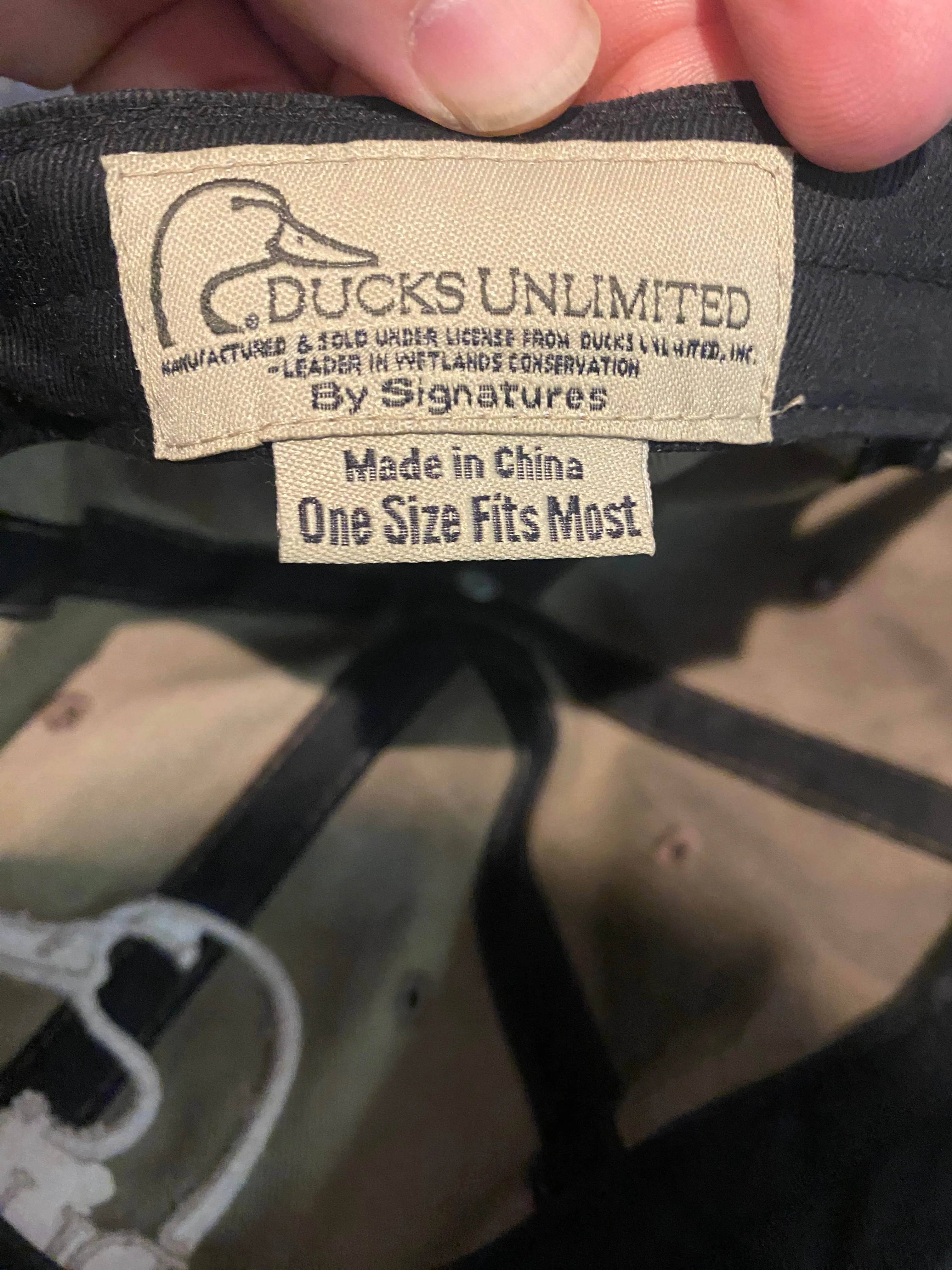 ducks unlimited large embroidered logo Real tree camo adjustable strap hat