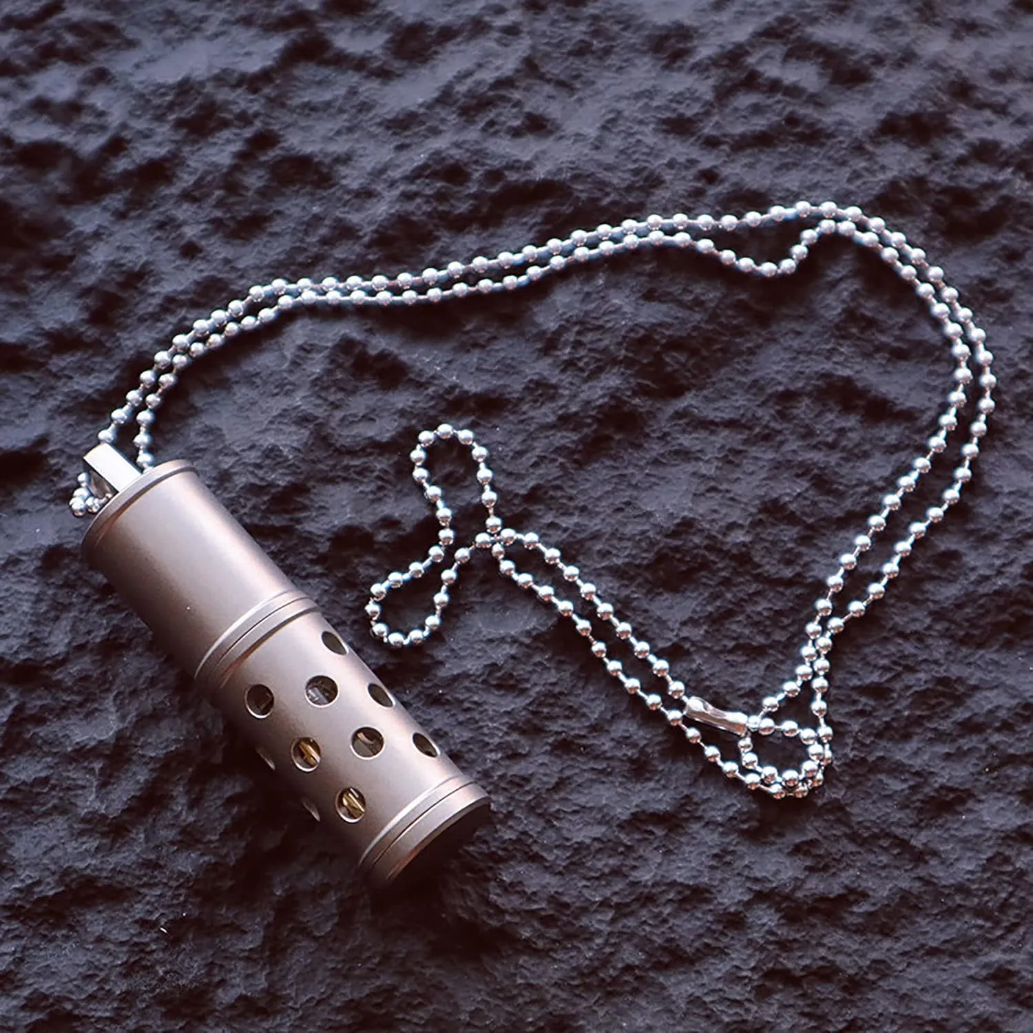EDC Titanium Perfume Case and Make-Up Bottle and Glass Storage Jar Can be Used as A Keychain Small Items or Pendant