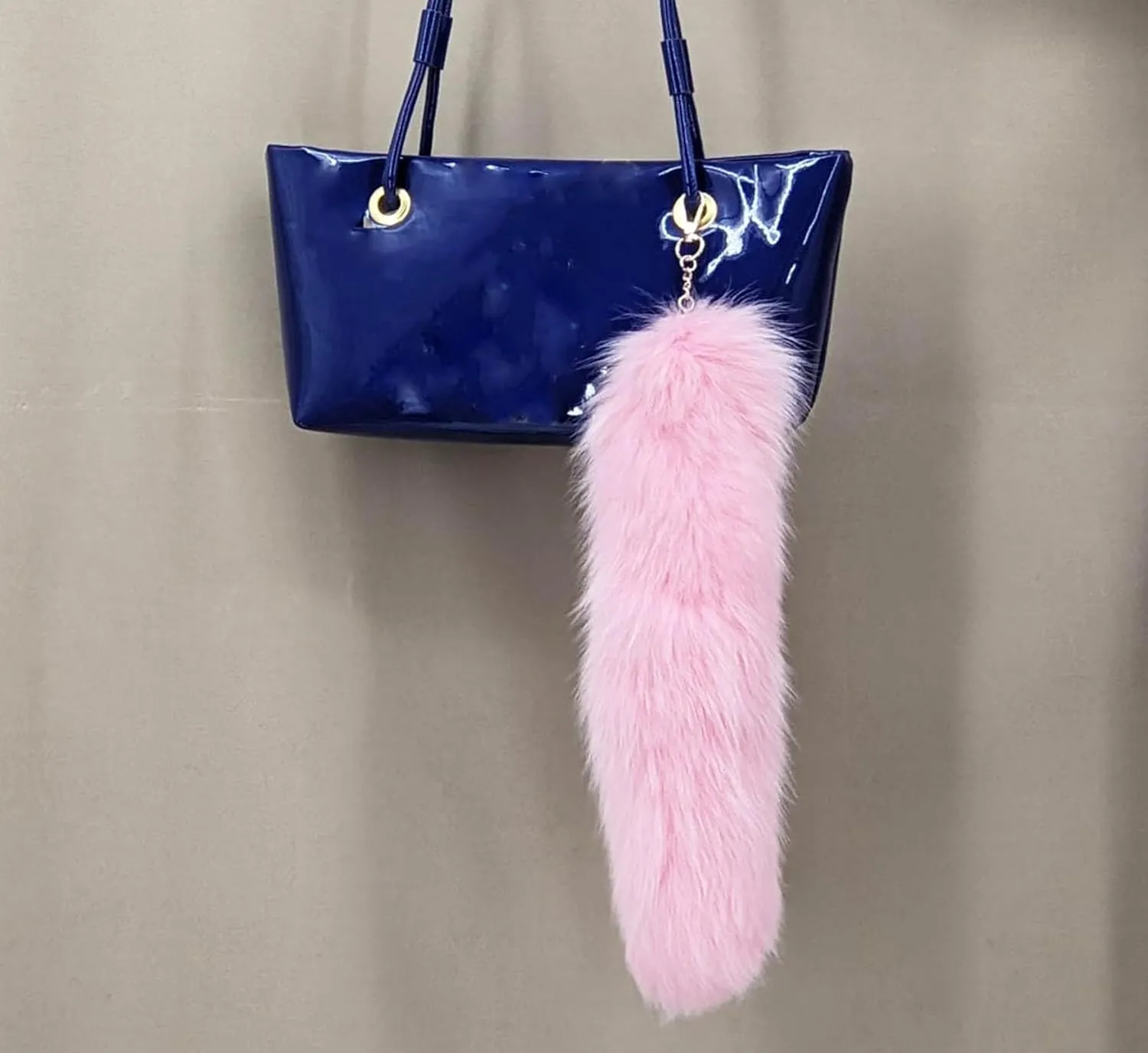 Faux Fur Fox Tail KeyChain for Women Therian Costume Cosplay Handbag Fashion Charm Wolf Tail Keychain Gift for Party