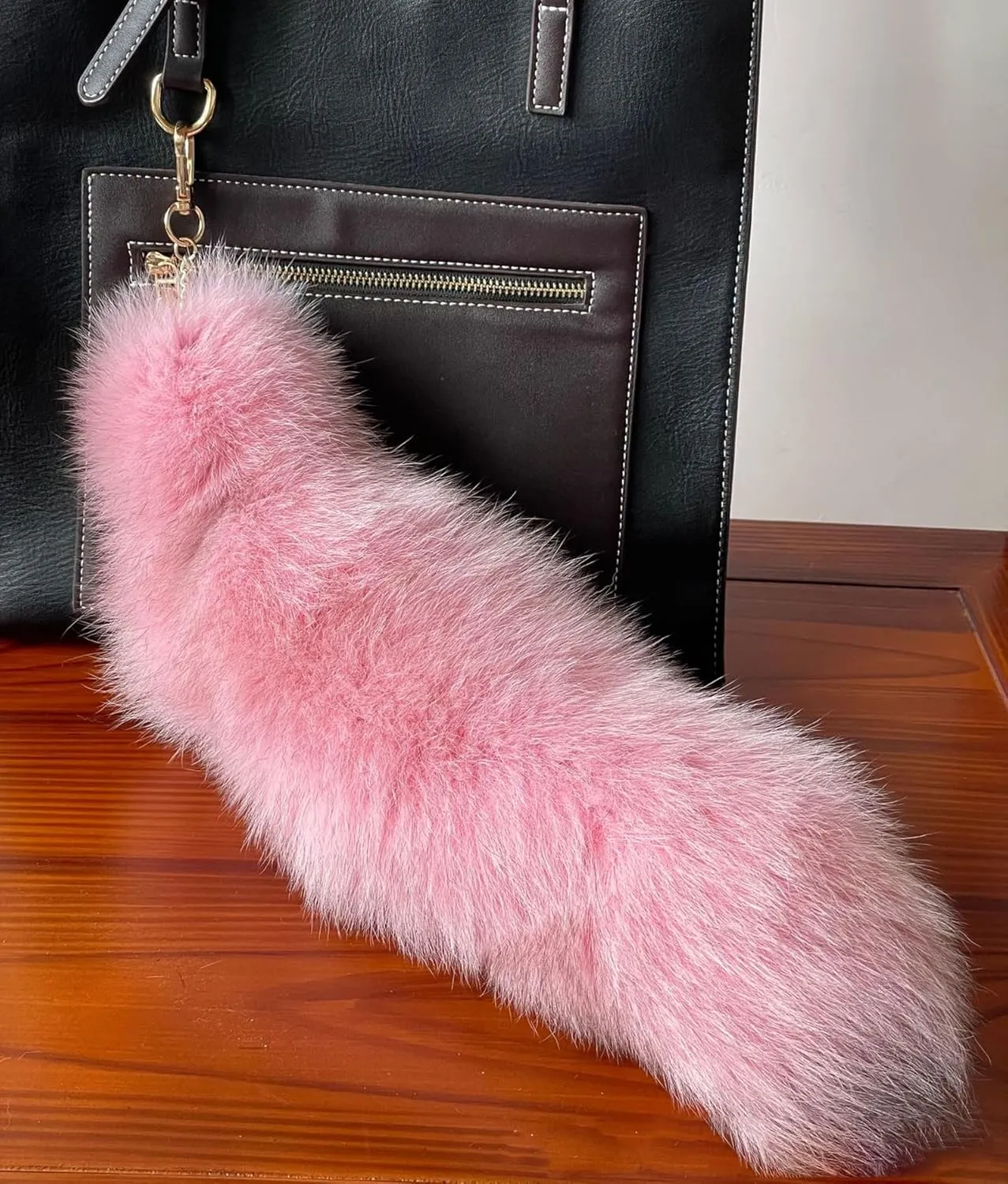 Faux Fur Fox Tail KeyChain for Women Therian Costume Cosplay Handbag Fashion Charm Wolf Tail Keychain Gift for Party