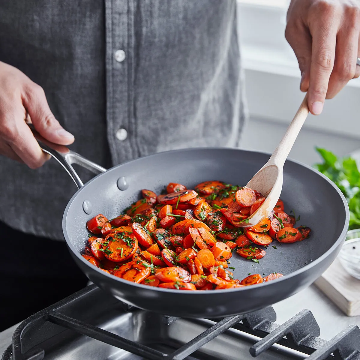 Greenpan - Valencia Pro Ceramic Nonstick Frypan, 11 Inch