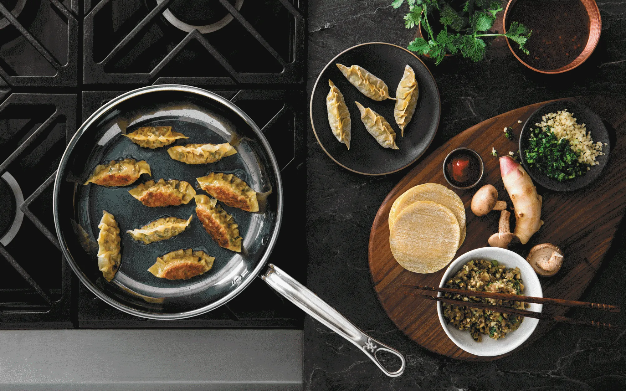 Hestan NanoBond 1.5qt Saucepan