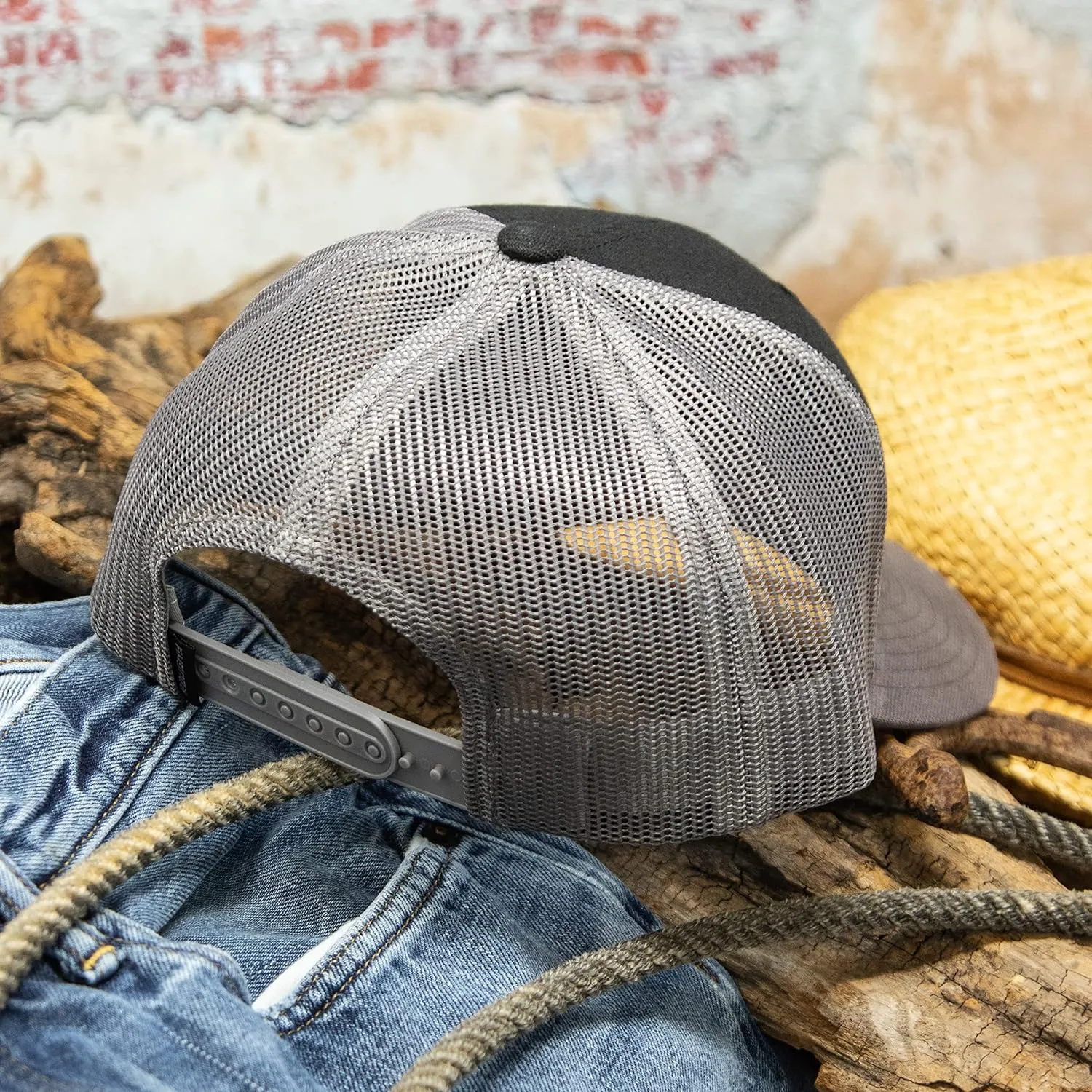 HOOEY Men’s Strap Roughy Adjustable Snapback Hat