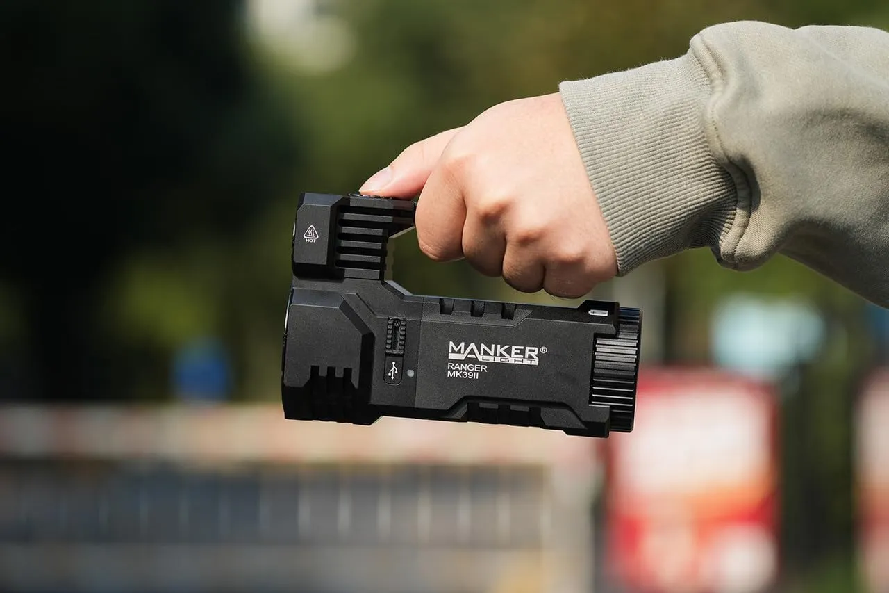 JETBeam MK39 Brightest Flashlight 25000 Lumens,5 Modes Handheld Spotlight Waterproof Zoomable Flash Light,30 Different Brightness Level,Beam Range 1120 Meters,for Outdoor, Emergency and Caving﻿