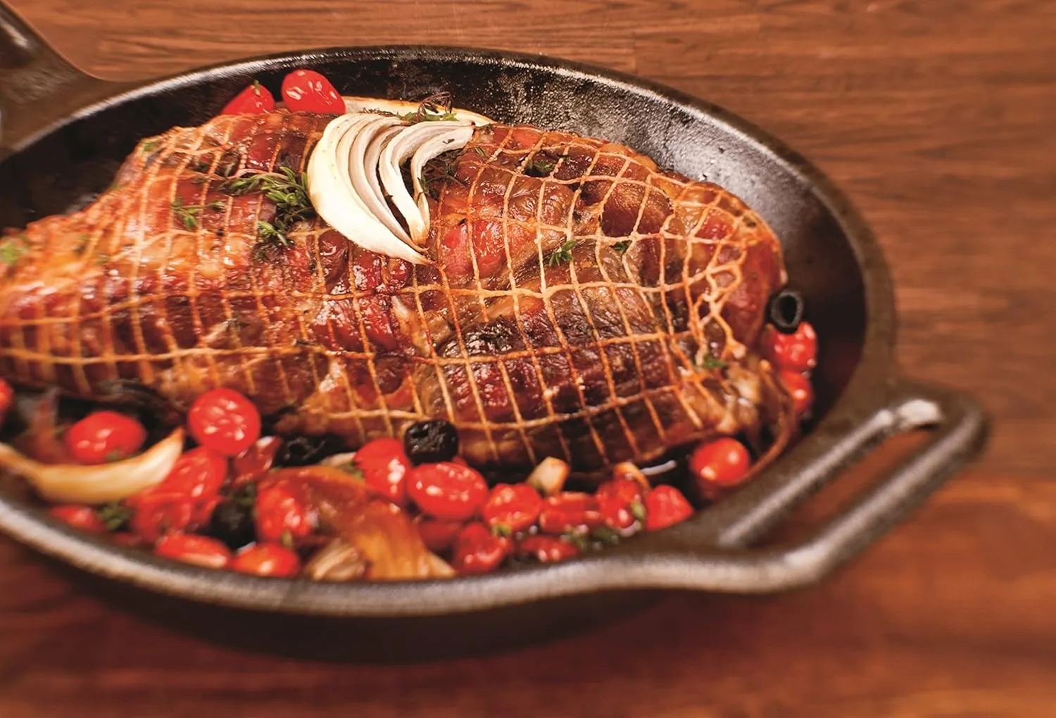 Lodge BOLD 12 Inch Seasoned Cast Iron Skillet, Design-Forward Cookware,Black