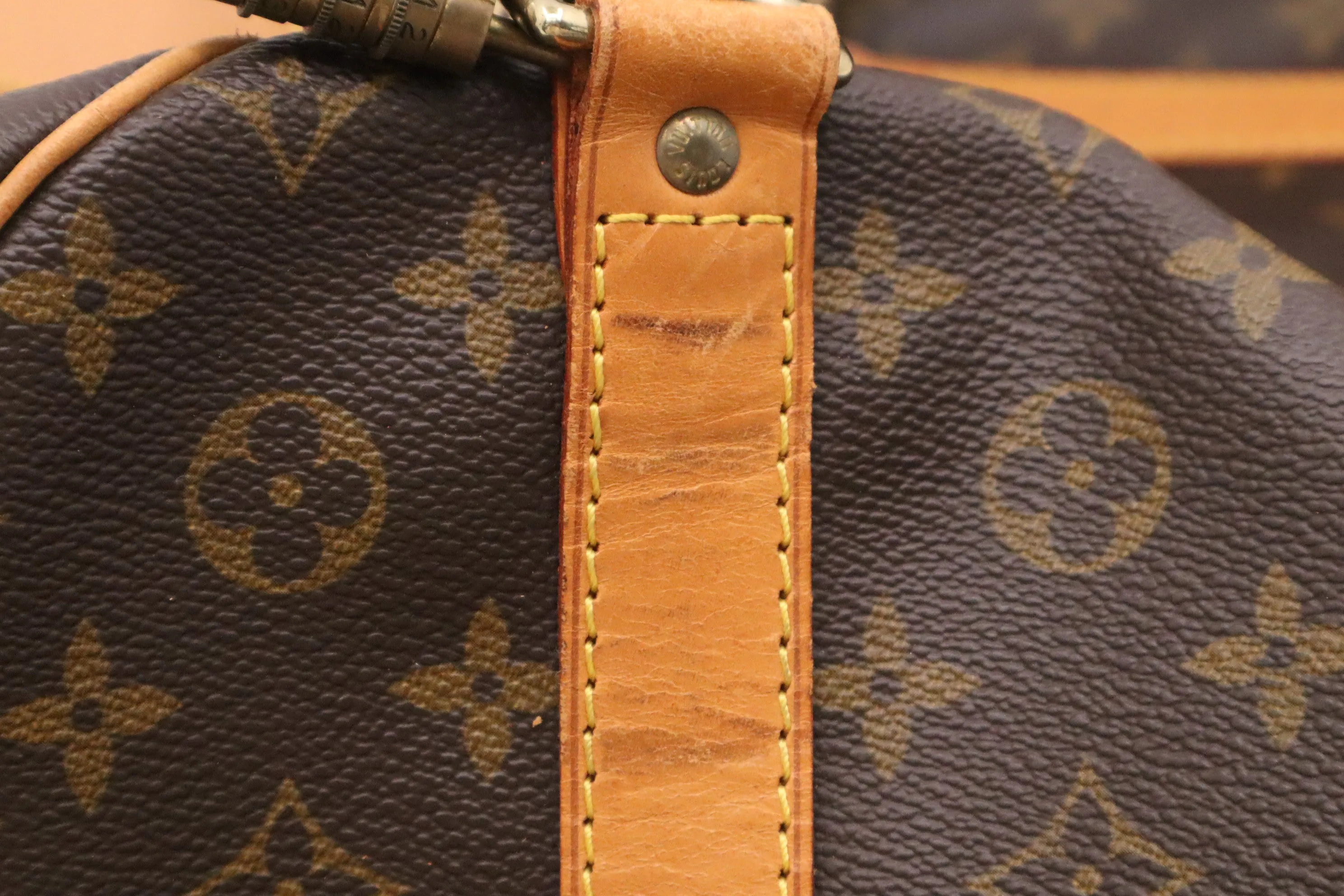 Louis Vuitton Keepall 55 Bandouliere in Monogram Canvas