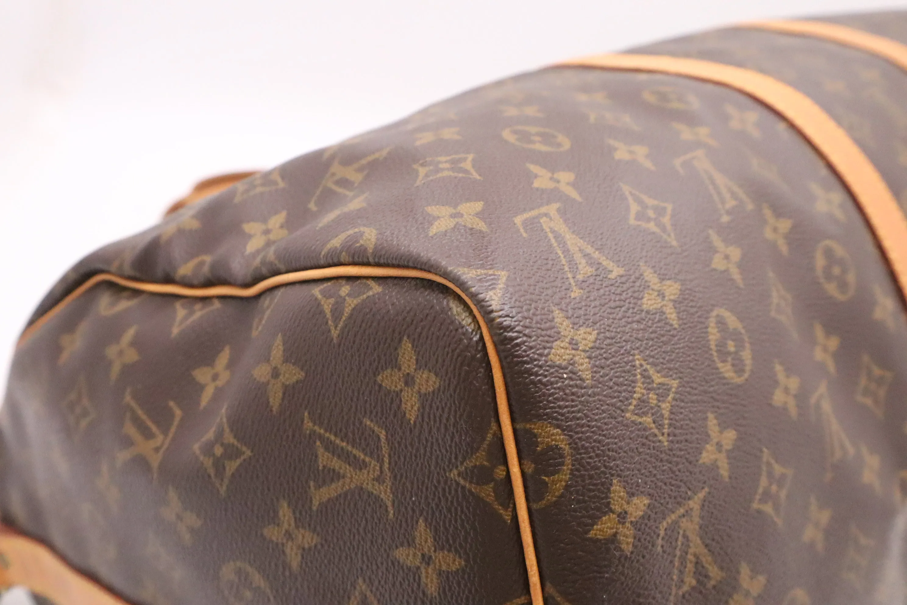 Louis Vuitton Keepall 55 Bandouliere in Monogram Canvas