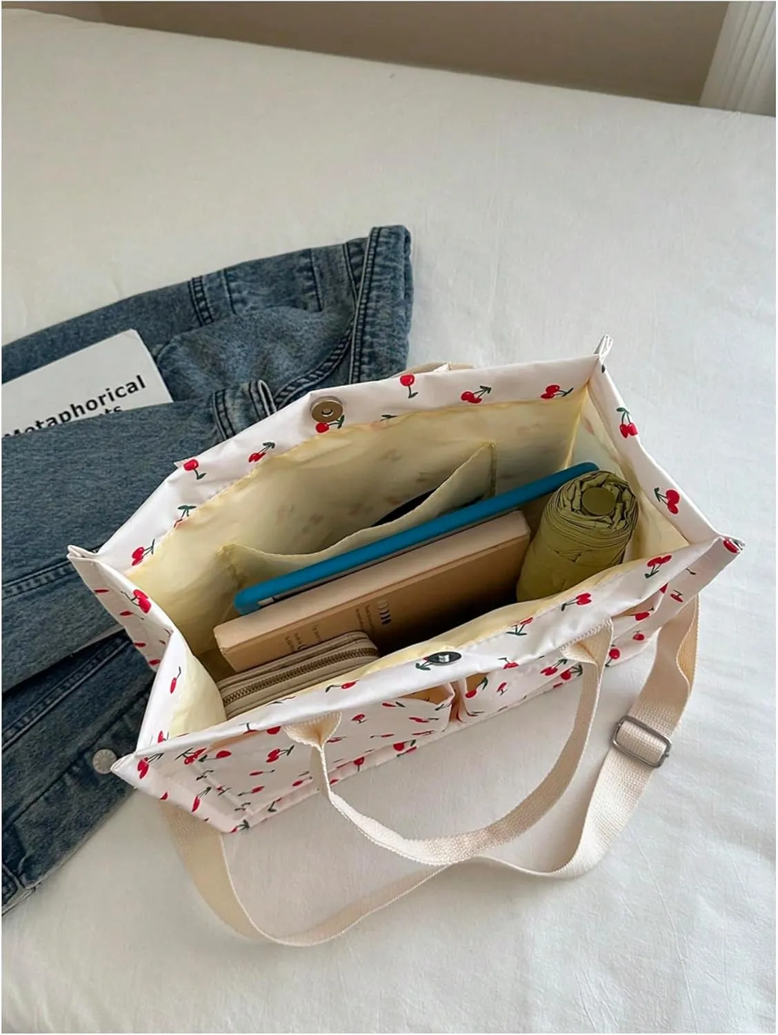 QWINEE Women's Cute Strawberry Tote Bag Double Handle Large Capacity Handbag with Adjustable Strap