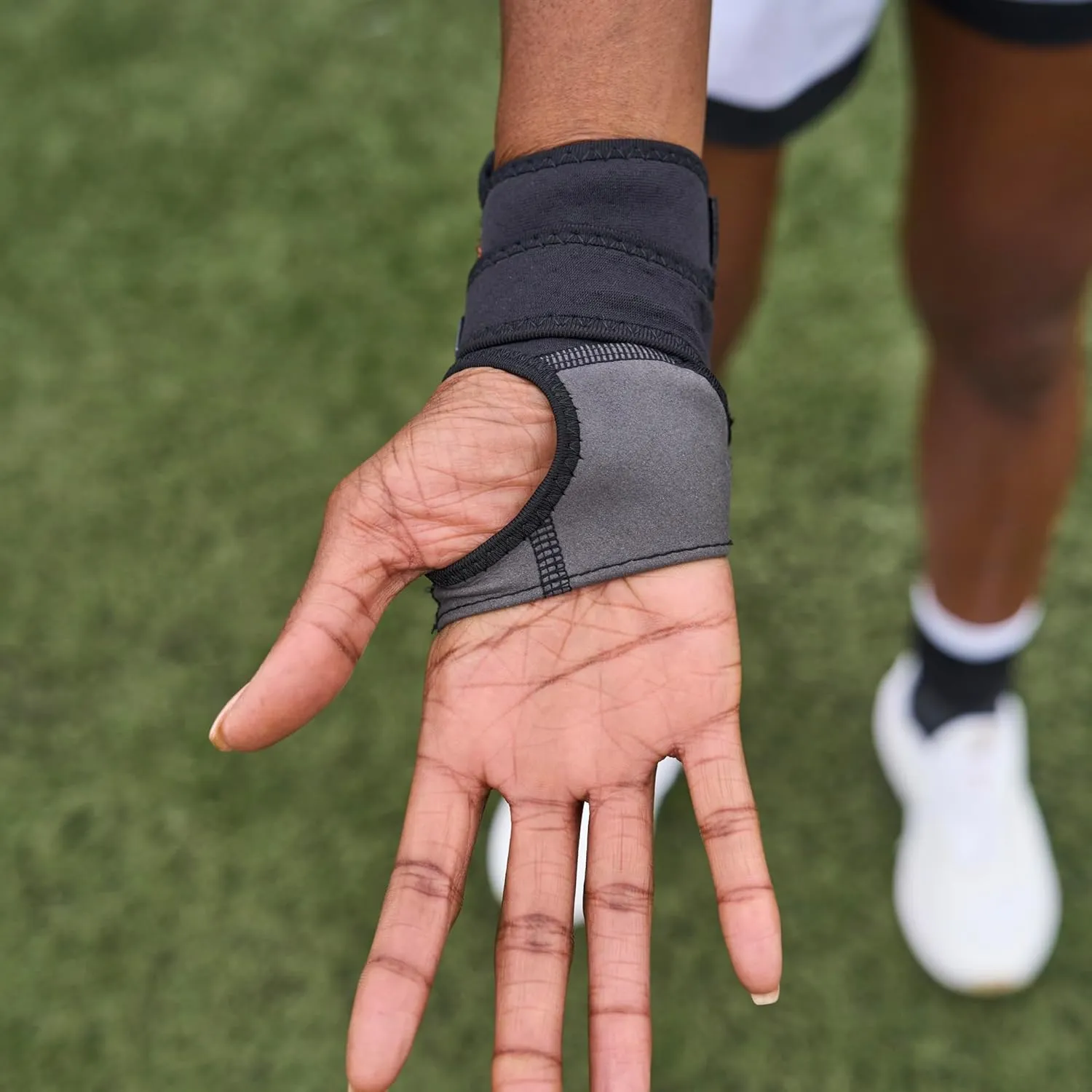 Shock Doctor Wrist 3-Strap Support