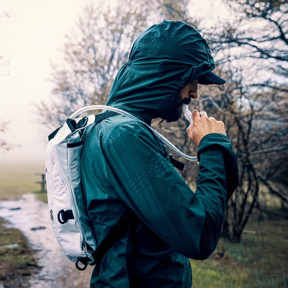 Vayska Hydration Pack - 2 Liter Bottle